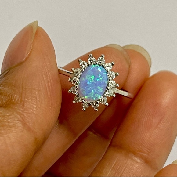 Solid Sterling Silver 925 Opal ring - Picture 3 of 5